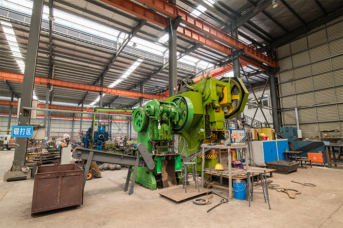 琼海网架配件-锥头加工车间